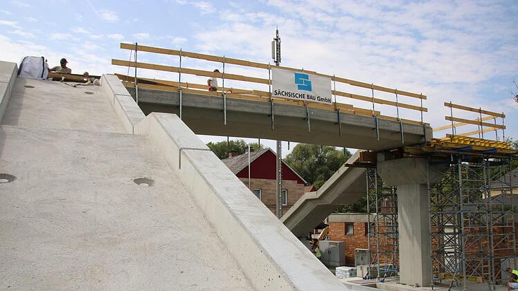 Bahnhof Untersteinach: Blick auf die Bauarbeiten. Foto: Jürgen Gärtner