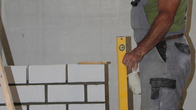 Die Baustelle im Schlosspark des Staatsbads Bad Brückenau schreitet voran. Foto: Ulrike Müller