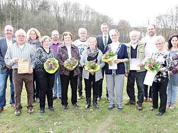 Der Obst- und Gartenbauverein Waldsachsen zeichnete langjährige Mitglieder aus.  Foto: Wolfgang Desombre