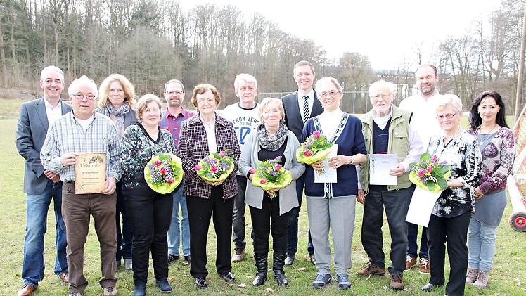 Der Obst- und Gartenbauverein Waldsachsen zeichnete langjährige Mitglieder aus.  Foto: Wolfgang Desombre
