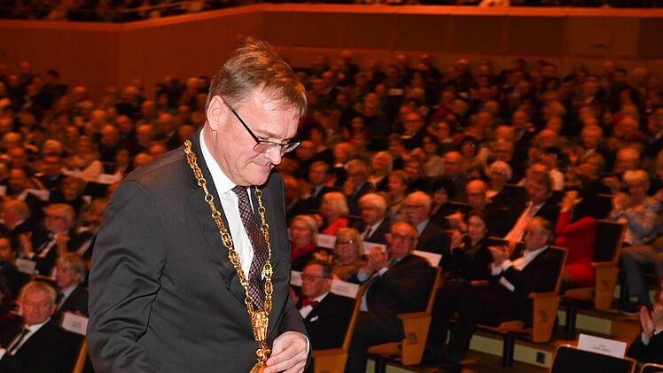 OB Andreas Starke auf dem Weg zum Rednerpodium