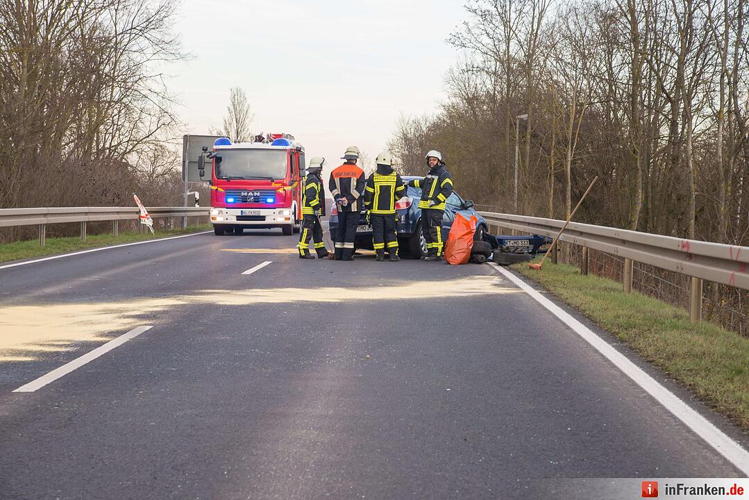 Vier Verletzte bei Frontalzusammenstoss