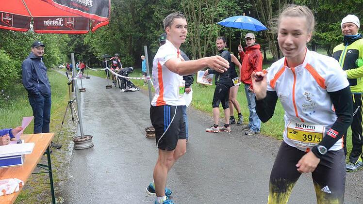 Rennsteig-Staffellauf in Tettau.  Foto: Karl-Heinz Hofmann