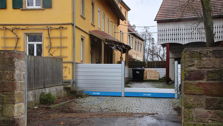 Die Westheimer Mühle wappnet sich vor Hochwasser. Foto: Ralf Ruppert
