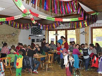 Buntes Treiben im Sportheim