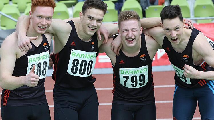Die neuen Deutschen Meister über 4x200 Meter (von links): Nick Przeliorz, Hans-Arthur Margraf, Jonas Gerlach und Luis Brandner.  Foto: Theo Kiefner