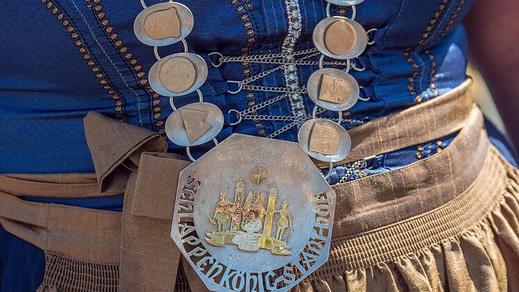 Eines der ältesten deutschen Handwerks- und Schützenfeste findet jährlich im oberfränkischen Hof statt: der Schlappentag. Foto: Nicolas Armer/dpa