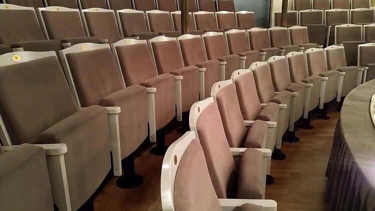 Zwangspause: Blick in den verwaisten Zuschauerraum des Landestheaters Coburg.Foto: Jochen Berger
