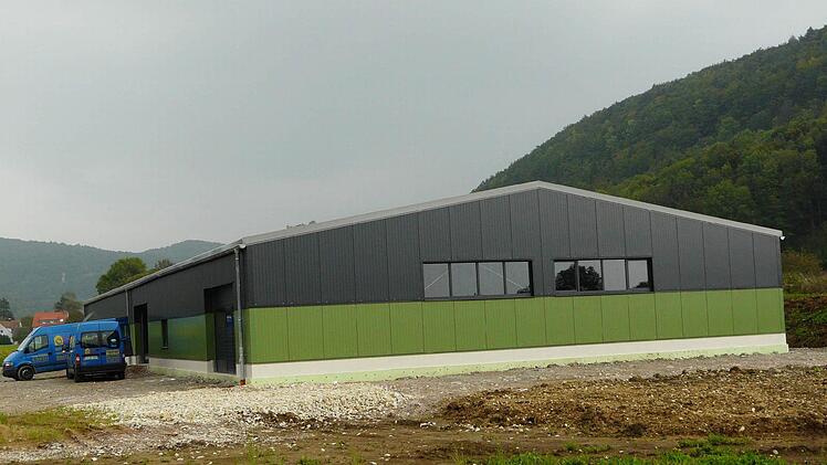 Die neue Werkhalle von Giessegi in Streitberg. Foto: Pöhlammn