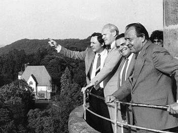 Blic von der Veste : Hans-Dietrich Genscher 1985 beim Besuch in CoburgFoto: Archiv/Klaus Wöhner