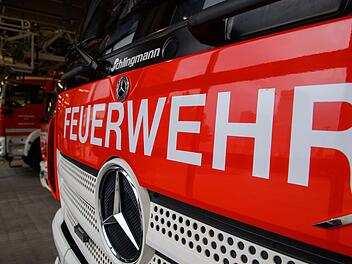 Brand in Kulmbach: Feuerwehr verhindert Übergreifen der Flammen auf Wohnhaus