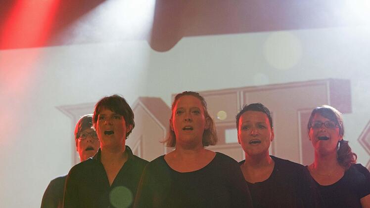 Impressionen von der Show-Gala des Vocalensembles Coburg unter der Leitung von Steffi Berg in Bad RodachFoto: Jochen Berger