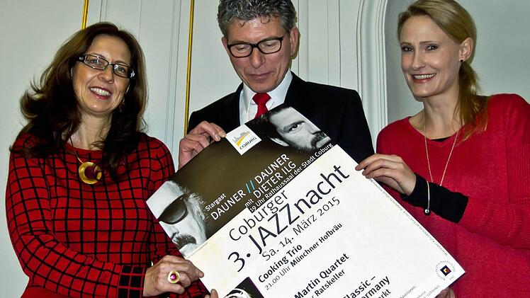 Oransiatoren und Sponsoren der 3. Coburger Jazz-Nacht (von links): Künstlerische Leiterin Antoinetta Bafas, Rainer Engelhardt (Marketingleiter Sparkasse Coburg-Lichtenfels) und Michaela Hofmann, Leiterin Kulturbüro Stadt Coburg.Foto: Jochen Berger
