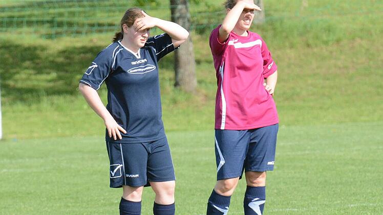 Das Spielgeschehen im Auge zu behalten ist gegen die Sonne nicht immer einfach.  Foto: ssp