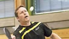 Die fast 1000 begeisterten Zuschauern kamen während der gut zweistündigen Tischtennisshow mit aktuellen und ehemaligen Weltklassespielern voll auf ihre Kosten.