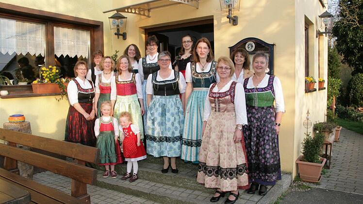 Trachten-Nähkurs in Morschreuth