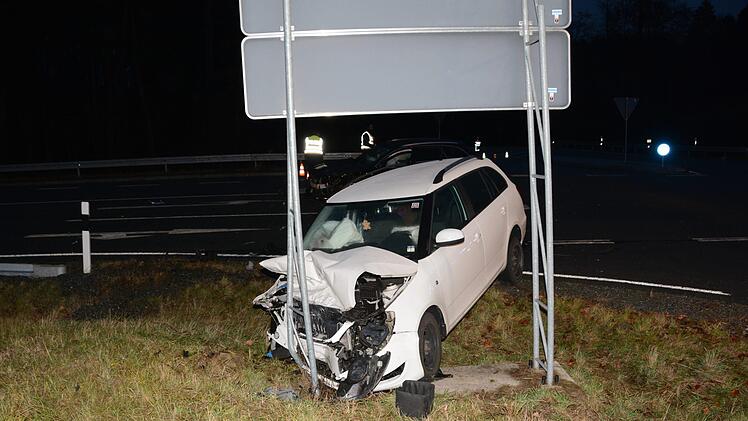 Schwerer Unfall am Donnerstagmorgen auf der B 85 bei Holzmühle (Kulmbach.)Dagmar Besand