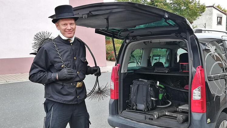 Schornsteinfeger Andreas Binder (51) im Einsatz.