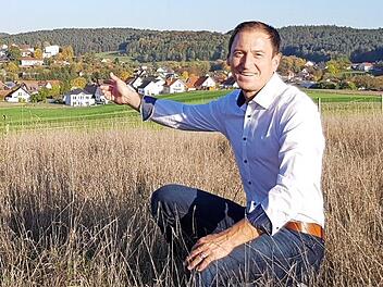 Blickrichtung Rathaus: Andreas Carl will Bürgermeister von Weitramsdorf werden. Foto: privat