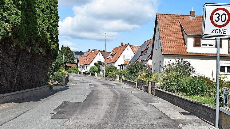 Der Stadtrat beschäftigte sich auch mit der Vergabe von (Straßen-) Bauleistungen.