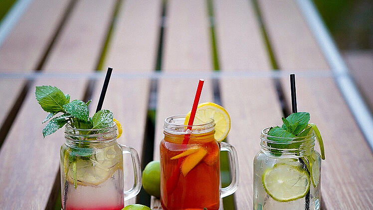 Auf der Speisekarte stehen erst einmal nur Getränke wie Espresso-Kreationen, Limonaden und Cocktails.
