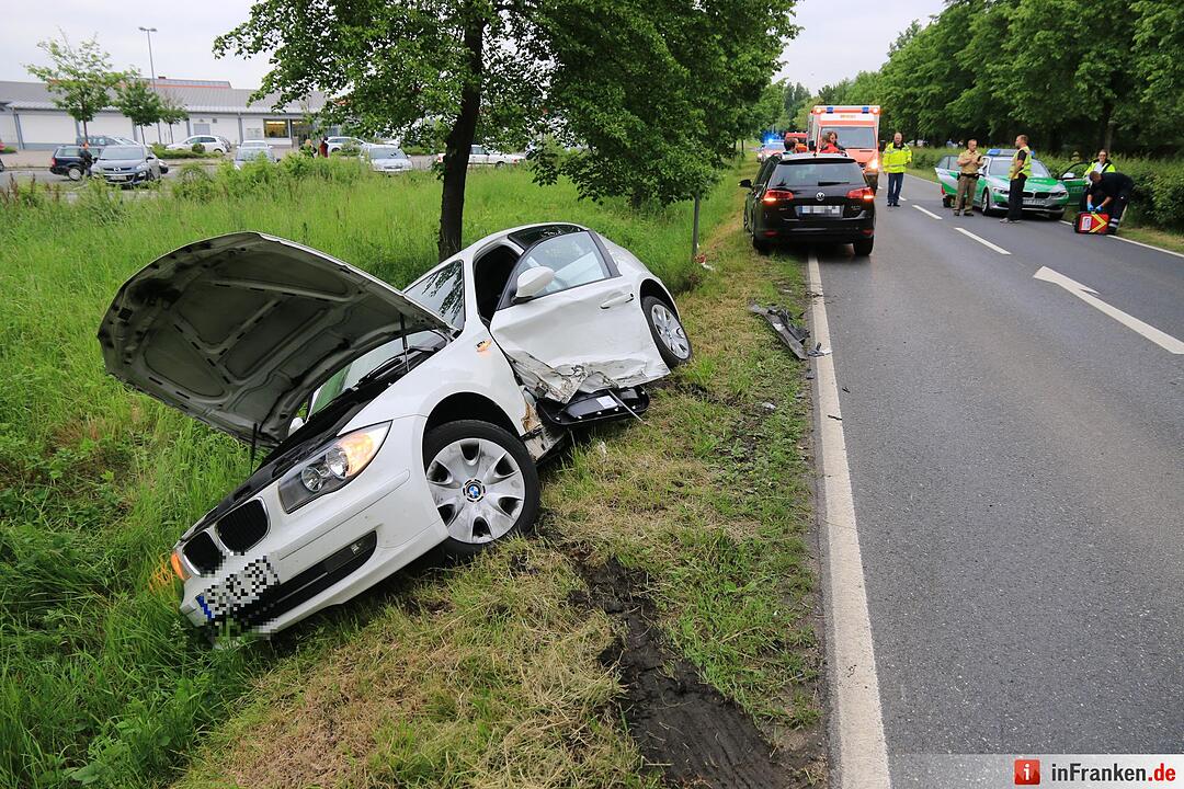 Autos kollidieren in Neunkirchen am Brand