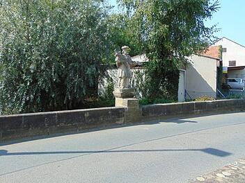 Die Nepomukbrücke in Dormitz Foto: Petra Malbrich