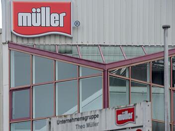 Bayerischer Milch-Gigant will Standorte schließen - verschwindet beliebte Joghurt-Marke vom Markt?