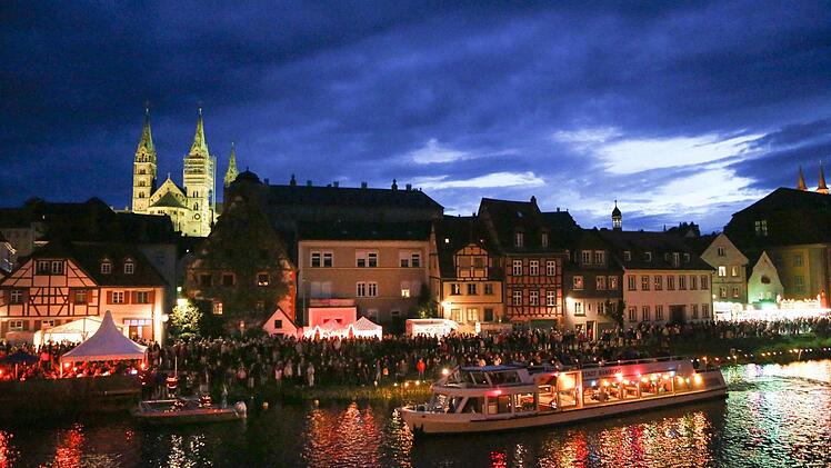 Wenn Bamberg erstrahlt, dann ist Kerwa. Foto: RiegerPress