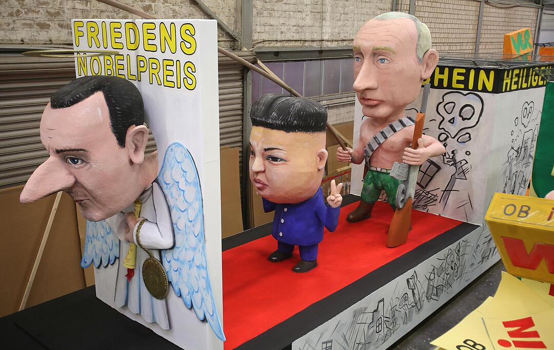 Motivwagen für Kölner Rosenmontagszug