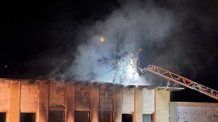 150.000 Euro Schaden bei Großbrand im Kreis Hof