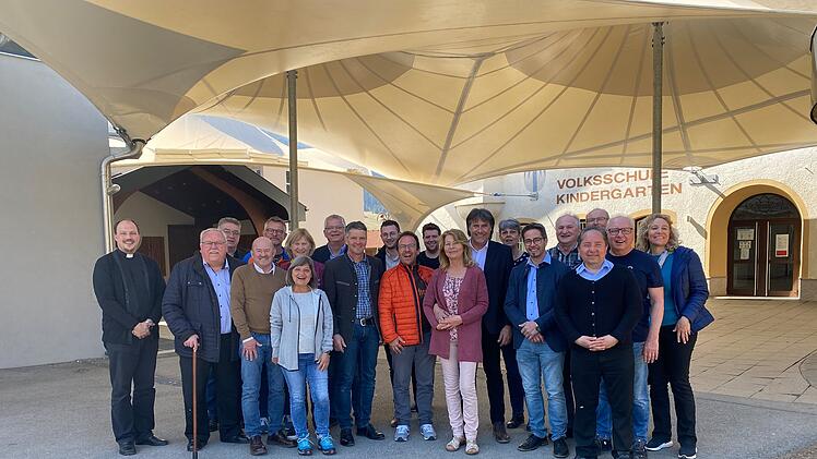 Gruppenfoto Städtepartnerschaft Forchheim-Roppen