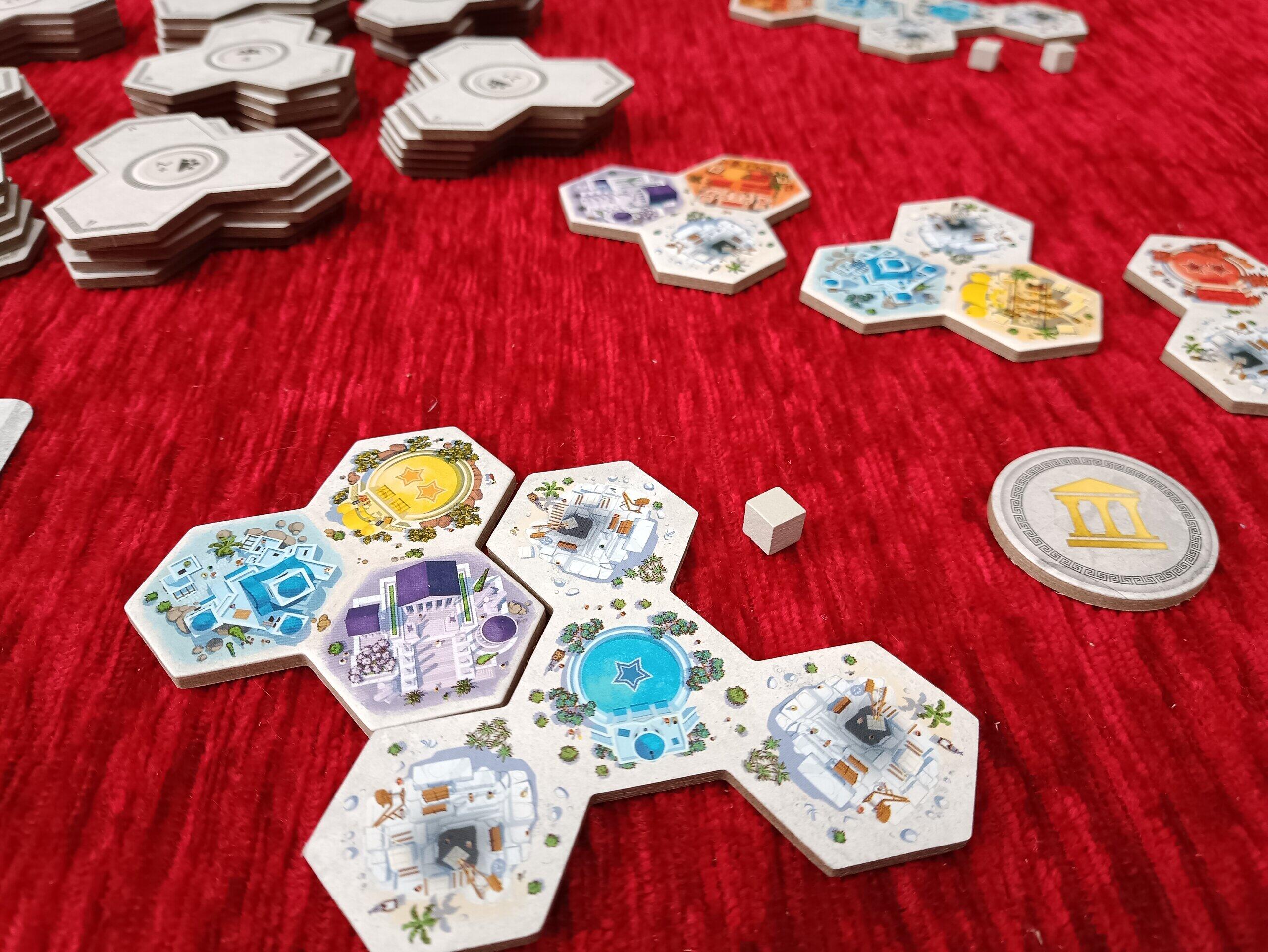 spiel mit i Spiele-Test "Akropolis": Ausgezeichneter Städetbau in der Antike - so