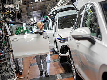 Die deutsche Automobilindustrie steckt in einer handfesten Krise – Kurzarbeit ist für viele eine Überbrückungshilfe.