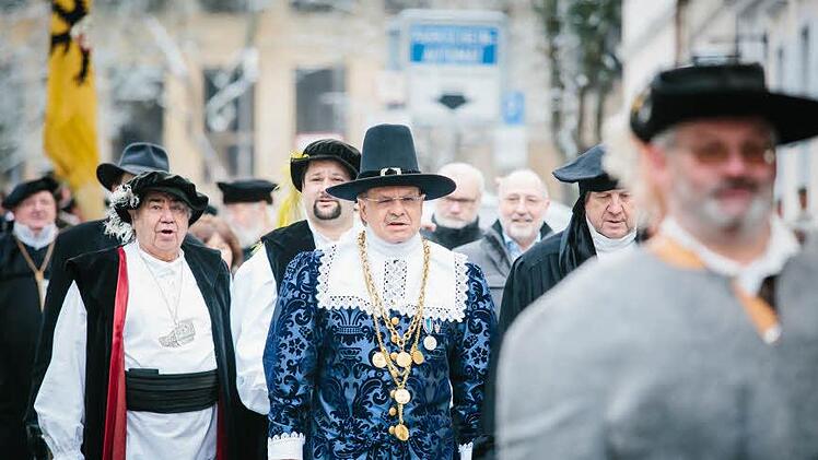 Historisch gewandet, vertrat der Bürgermeister seine Stadt nicht nur beim Melchior-Otto-Tag (2015). Hendrik Steffens