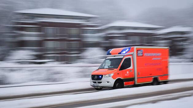 A3 bei N&uuml;rnberg: 24-J&auml;hriger verletzt sich bei Autounfall schwer am Kopf