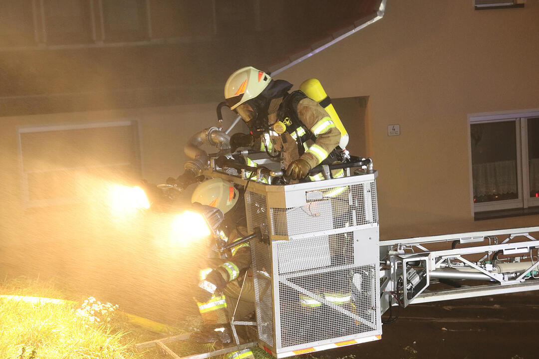 Dachstuhlbrand in Grub am Forst