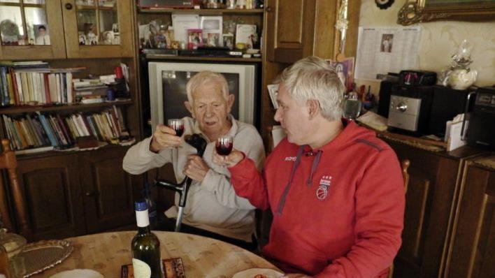 Udo Pörschke hat viele Stunden lang mit Zeitzeugen wie László W. gesprochen und tiefe Einblicke in deren Leben bekommen.  Fotos: Pörschke