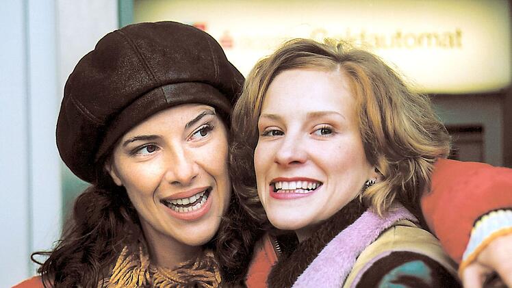 2002 spielte Chiara Schoras (rechts) an der Seite von Clelia Sarto im ARD-Fernsehfilm "Das Geheimnis meiner Mutter".