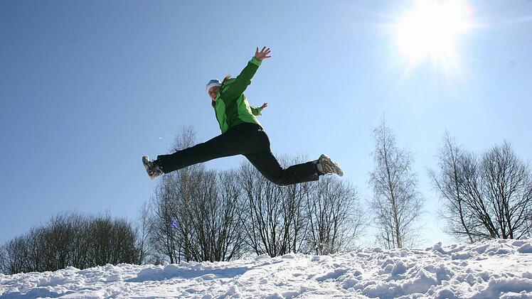 Preisträger im örtlichen Wettbewerb 2012: 2. Platz Jugendthema - Anna Lochner "Freudensprung"