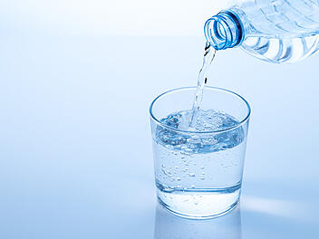 Mineralwasser gilt als gesund - stimmt das?