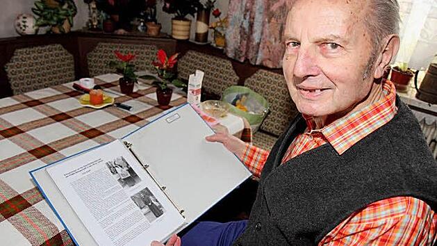 Fritz Spieß hat einiges zu erzählen. Soviel, dass er es aufschreiben musste. Fotos: Richard Sänger