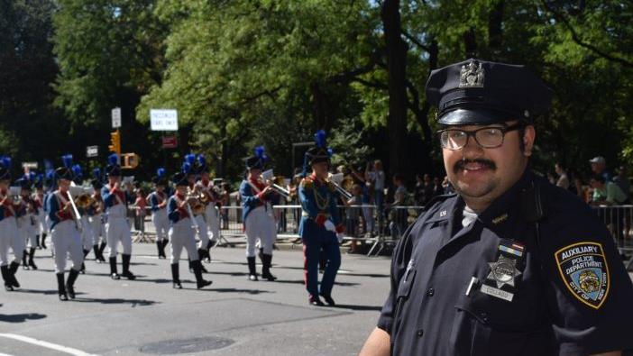 Alles sicher: Die New Yorker Polizei sorgte rund um die 62. Steuben-Parade in der Fifth Avenue für Sicherheit, während das JMK marschierte. Foto: Ines Strauß