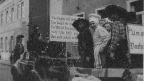 Bild des Faschingszuges 1949. Foto: Kalmund-Archiv