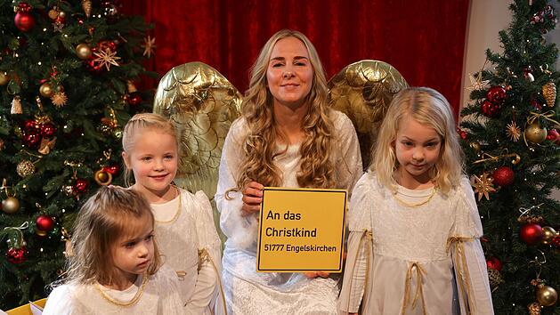 Er&ouml;ffnung der Christkindpostfiliale in Engelskirchen