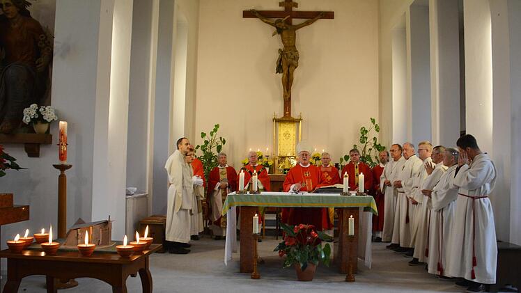 Ein Gedenkgottesdienst wurde in der Kirche St. Joseph in Maria Bildhausen gefeiert. Foto: Hanns Friedrich