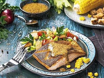 Auch gegrilltes Lachsfilet kann man mit Meerrettich verfeinern.