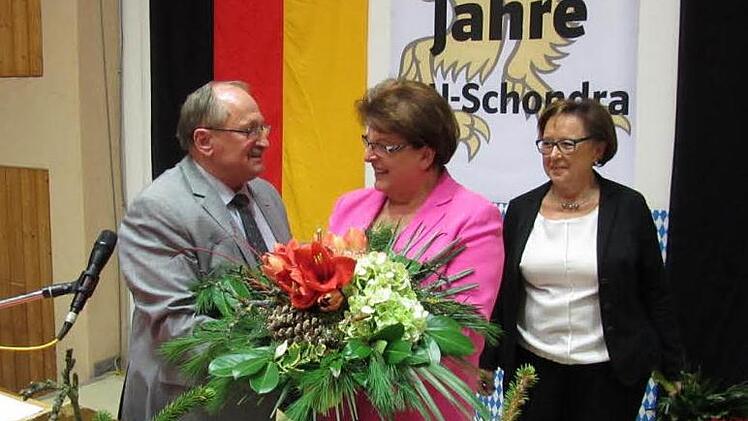 Feierlichkeit zum 50-jährigen Bestehen des CSU-Ortsverbandes Schondra Foto: Michael Belz
