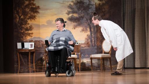 Szene aus dem Stück "Ziemlich beste Freunde"Foto: Mariell Dörrschmidt