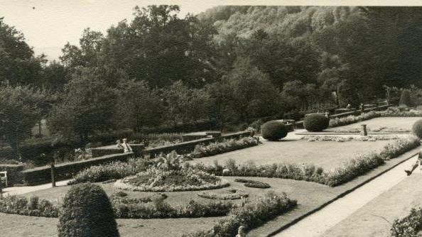 Siegfried Ritter 1939 als Zweij&auml;hriger mit Gie&szlig;kanne. Foto: Archiv Ritter